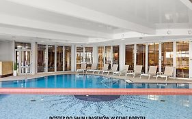 Maloves Resort&Spa, pokoje w bocznych budynkach